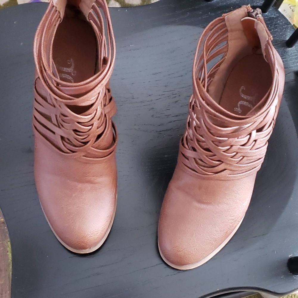 Jg boots